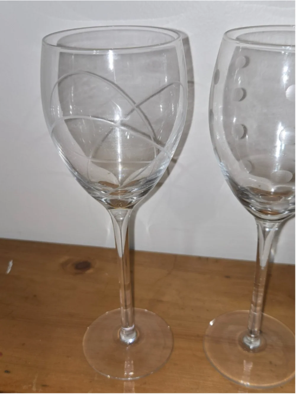 Vintage Pier 1 Imports Assorted Etched Wine Glasses Set of 4 Retired Never Used